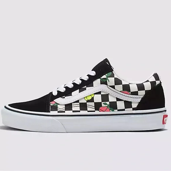 Vans Fruit Checkerboard Old Skool Sneakers 🫶 - Picture 3 of 9